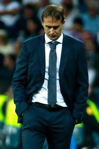 Real Madrid coach makes tough statement about his future after El Clasico defeat