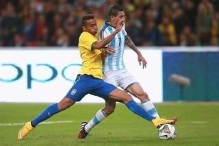 Manchester City star in tears after suffering serious injury during Brazil vs Argentina friendly