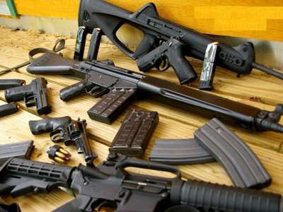 Illegal arms. (qcostarica)