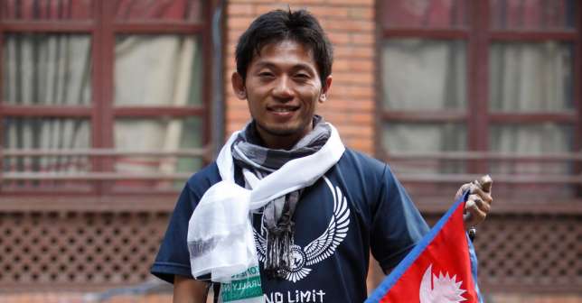 Japanese climber dies on everest, raising toll this month to 3 (FY Society)